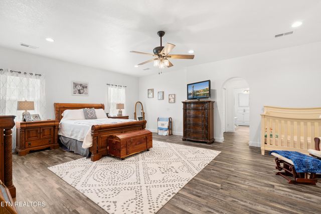 1750 Kerr Rd, Sevierville, TN 37876