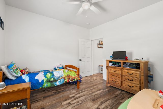 1750 Kerr Rd, Sevierville, TN 37876
