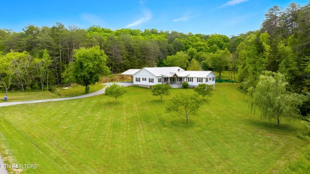 1750 Kerr Rd, Sevierville, TN 37876