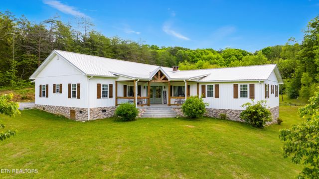 1750 Kerr Rd, Sevierville, TN 37876