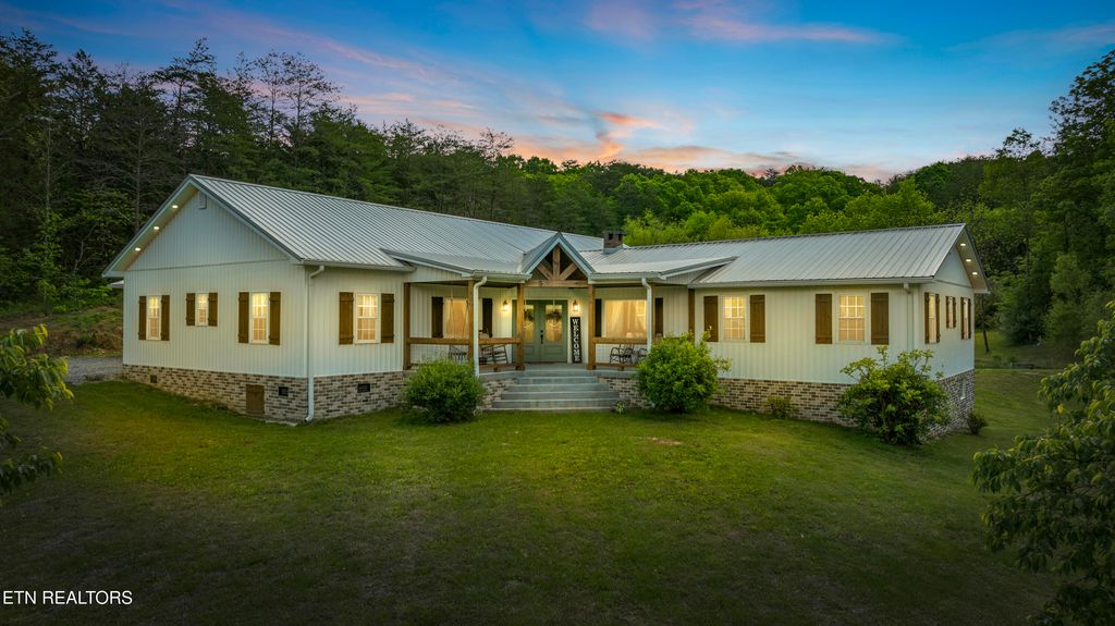 1750 Kerr Rd, Sevierville, TN 37876