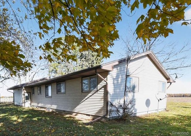 300 S Heritier Road, Kawkawlin Township, MI 48634