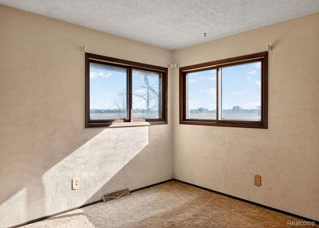 300 S Heritier Road, Kawkawlin Township, MI 48634