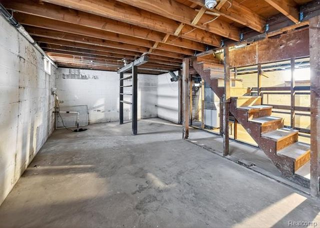 300 S Heritier Road, Kawkawlin Township, MI 48634