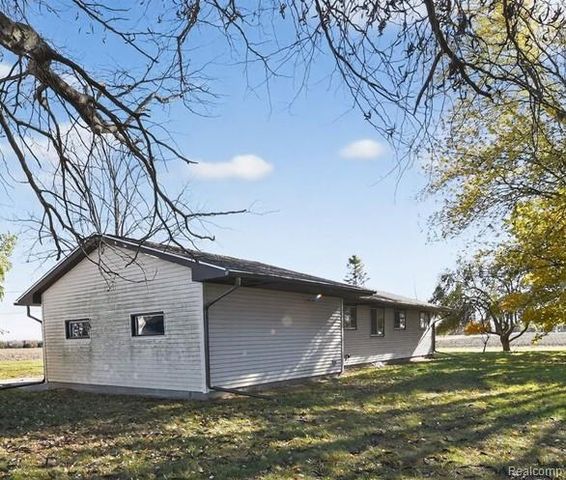 300 S Heritier Road, Kawkawlin Township, MI 48634