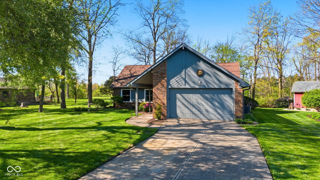 6642 W Sweet Creek Drive, New Palestine, IN 46163