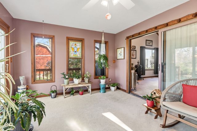 6642 W Sweet Creek Drive, New Palestine, IN 46163