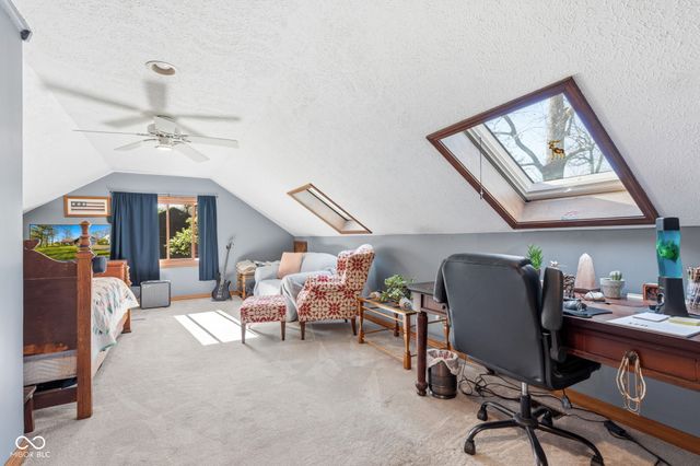 6642 W Sweet Creek Drive, New Palestine, IN 46163