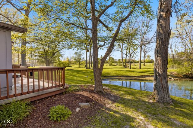 6642 W Sweet Creek Drive, New Palestine, IN 46163
