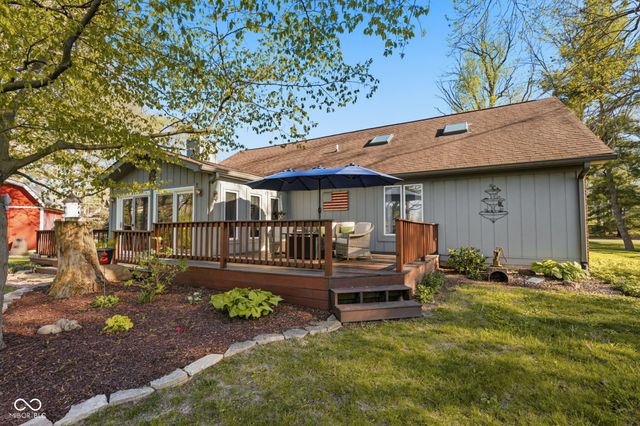 6642 W Sweet Creek Drive, New Palestine, IN 46163