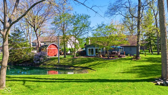 6642 W Sweet Creek Drive, New Palestine, IN 46163