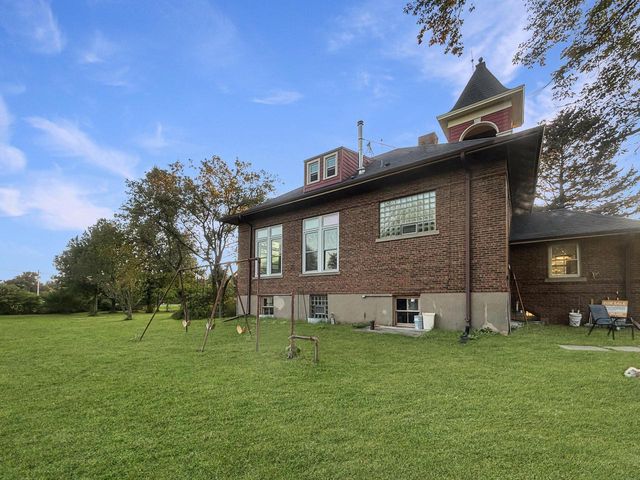 N6010 Kohler ROAD, Fredonia, WI 53021