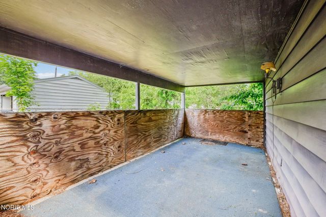 82 San Rafael Avenue, Toledo, OH 43607