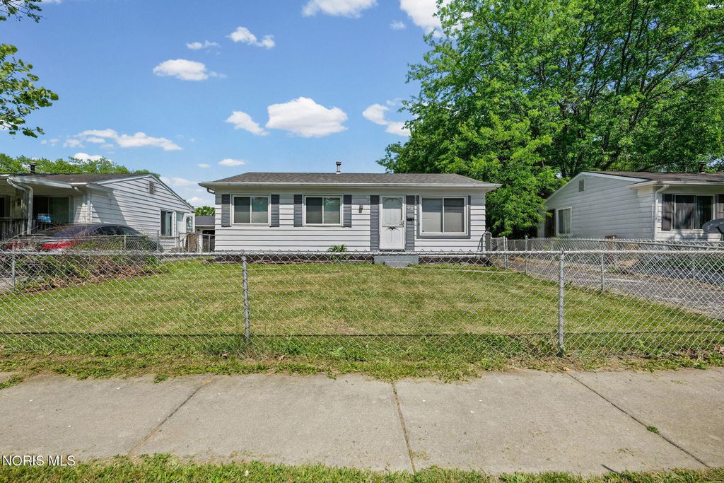82 San Rafael Avenue, Toledo, OH 43607