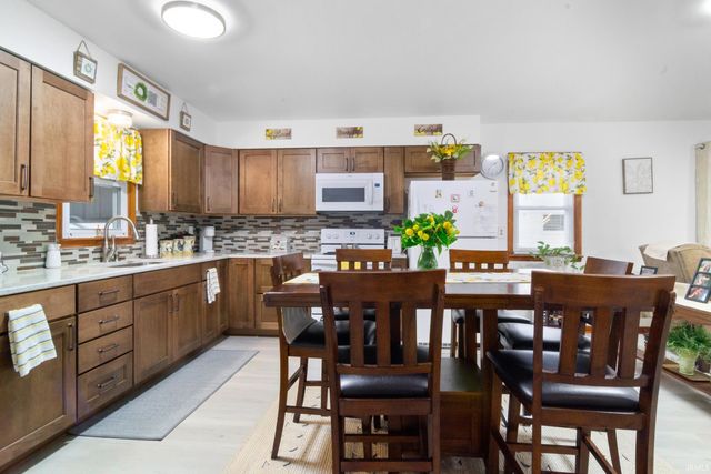 601 E Mary Street, Chandler, IN 47610