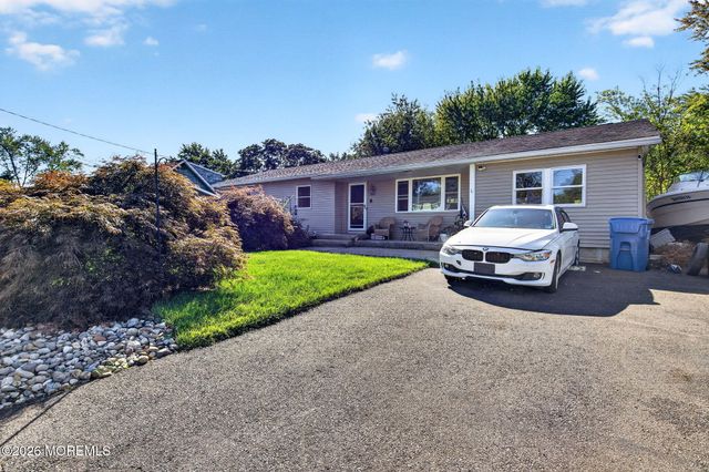 8 Steven Place, Jackson, NJ 08527