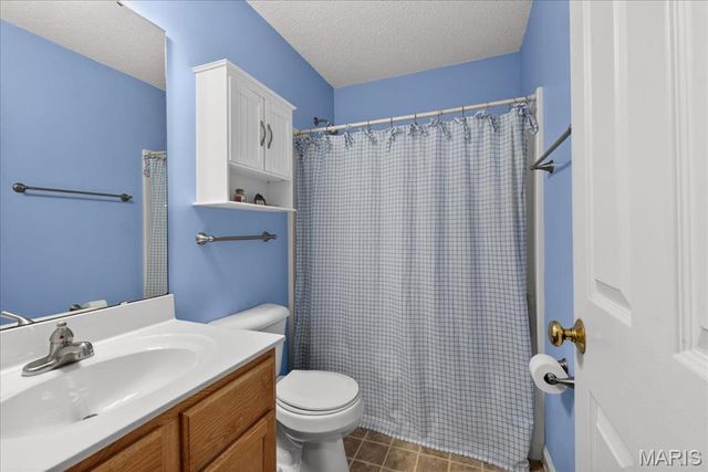 109 Eagles Landing Drive, Belleville, IL 62221