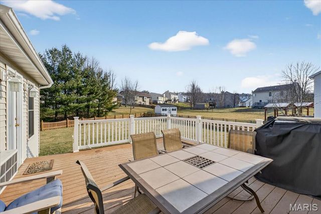 109 Eagles Landing Drive, Belleville, IL 62221