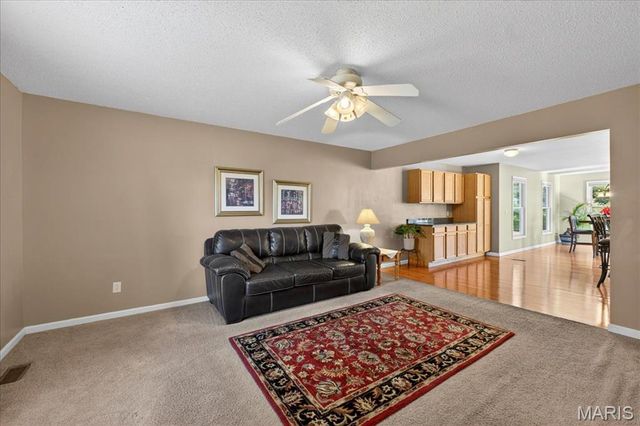 109 Eagles Landing Drive, Belleville, IL 62221