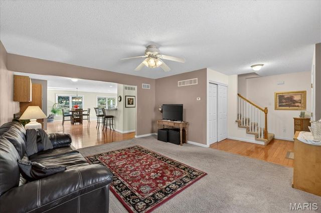 109 Eagles Landing Drive, Belleville, IL 62221