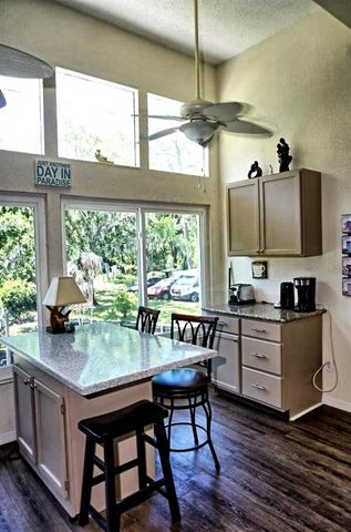 1873 MAZO MANOR T9, Lutz, FL 33558