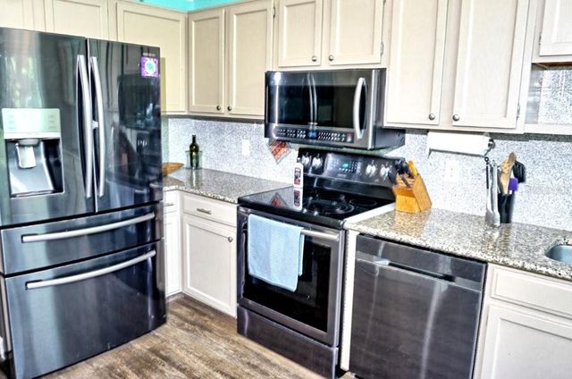 1873 MAZO MANOR T9, Lutz, FL 33558