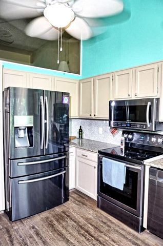 1873 MAZO MANOR T9, Lutz, FL 33558
