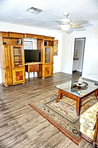 1873 MAZO MANOR T9, Lutz, FL 33558