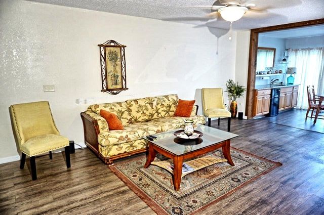 1873 MAZO MANOR T9, Lutz, FL 33558