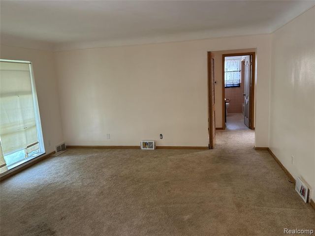 20093 Mansfield Street, Detroit, MI 48235
