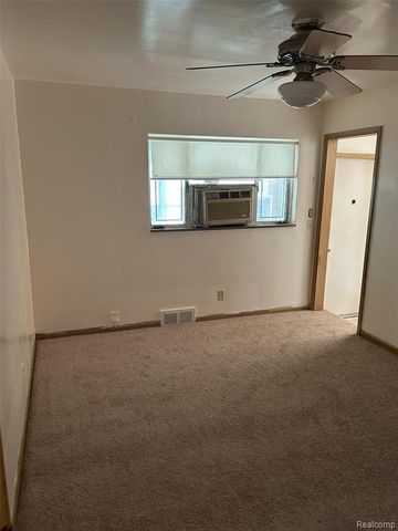 20093 Mansfield Street, Detroit, MI 48235