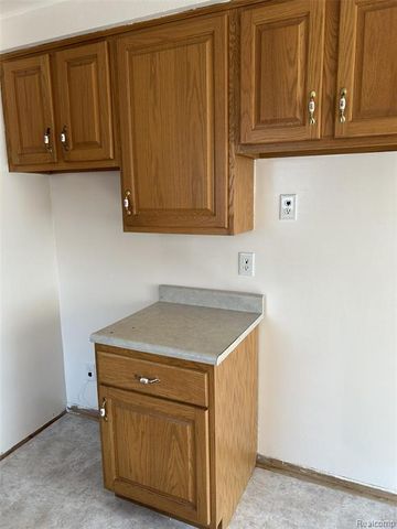 20093 Mansfield Street, Detroit, MI 48235