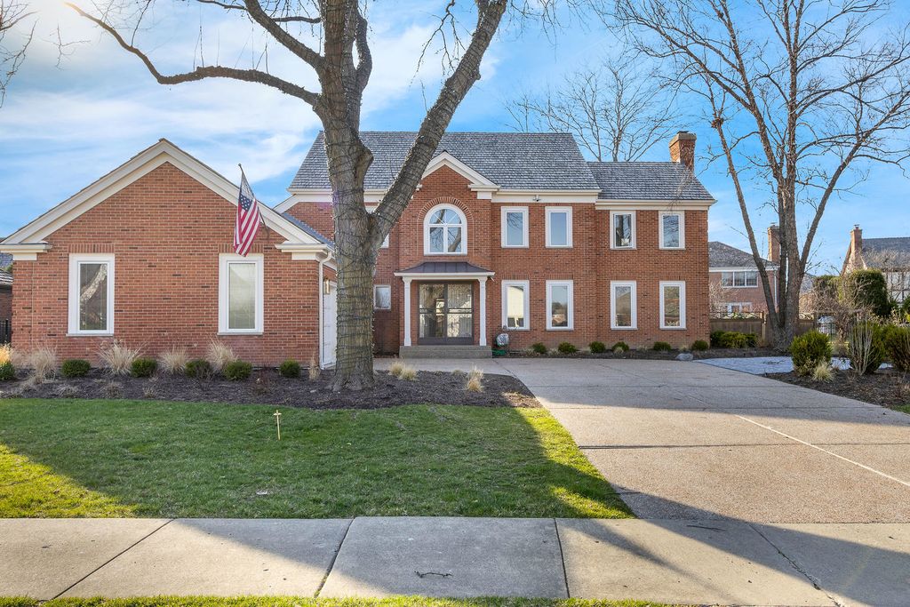 2331 Mohawk Lane, Glenview, IL 60026