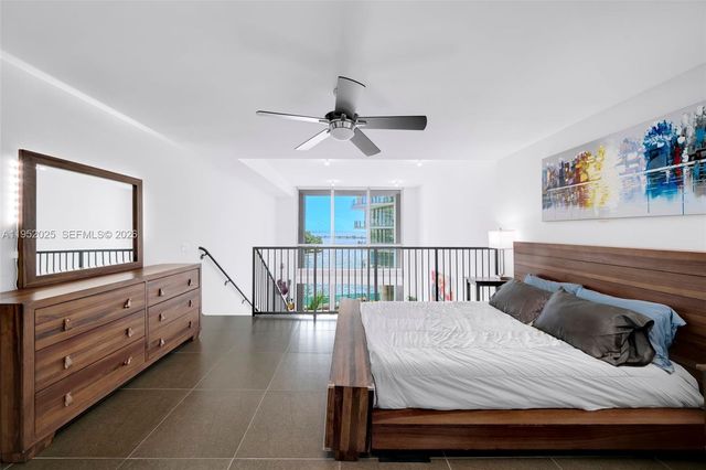 300 S BISCAYNE BLVD L-410, Miami, FL 33131