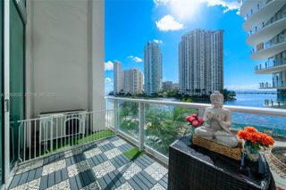 300 S BISCAYNE BLVD L-410, Miami, FL 33131