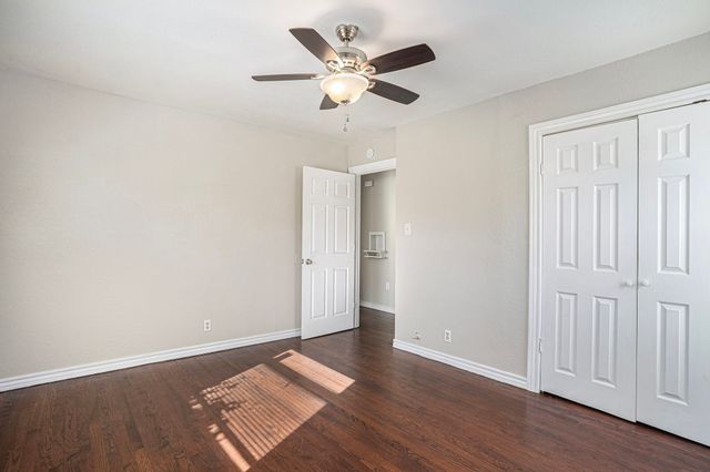 2009 Cloverdale Street, Arlington, TX 76010