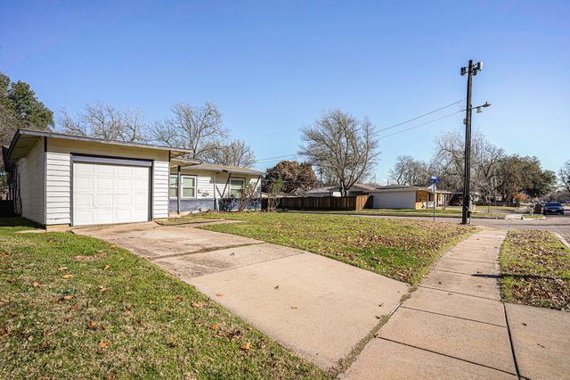 2009 Cloverdale Street, Arlington, TX 76010