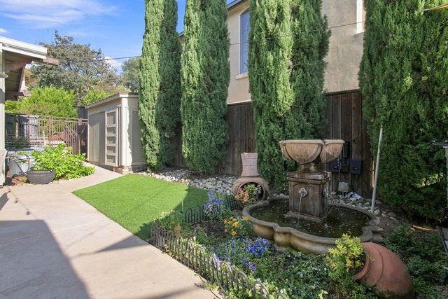133 Sierra Sunrise Way, Auburn, CA 95603
