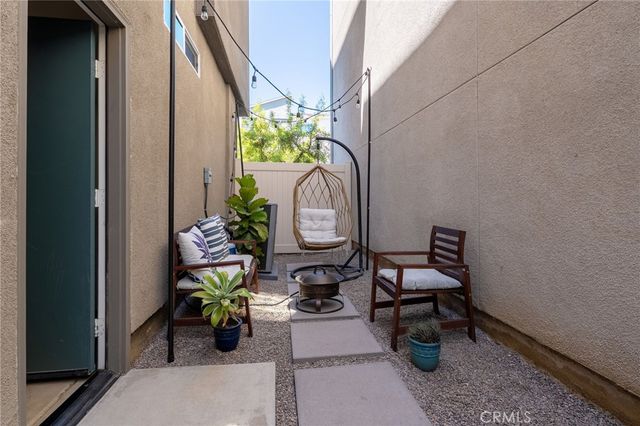 924 E 3rd Street, Santa Ana, CA 92701