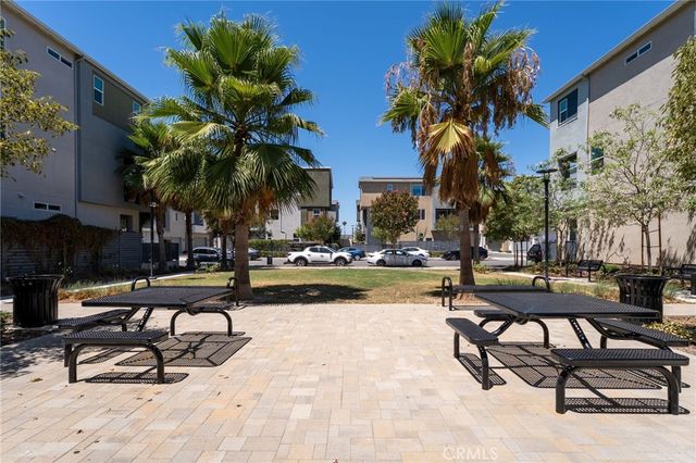 924 E 3rd Street, Santa Ana, CA 92701
