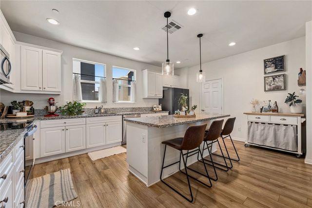 924 E 3rd Street, Santa Ana, CA 92701