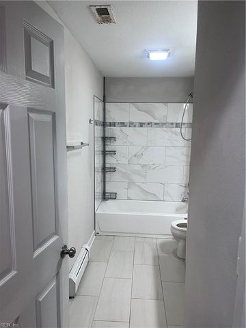 11 Greenwood RD, Newport News, VA 23601