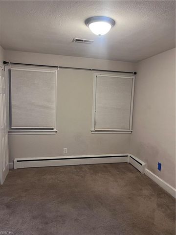 11 Greenwood RD, Newport News, VA 23601