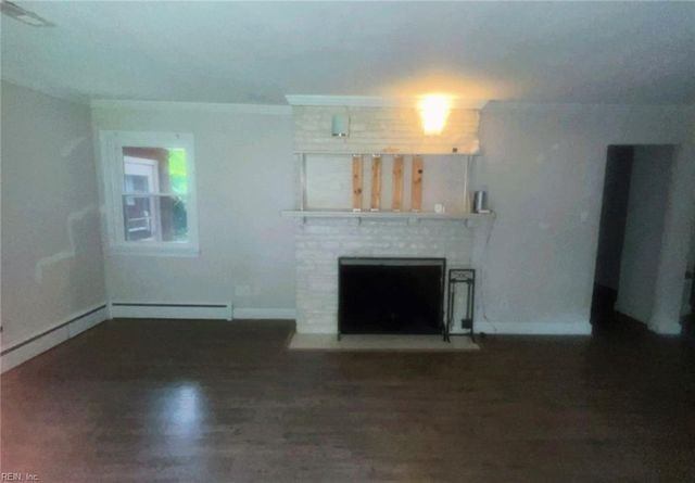 11 Greenwood RD, Newport News, VA 23601