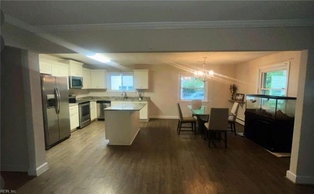 11 Greenwood RD, Newport News, VA 23601