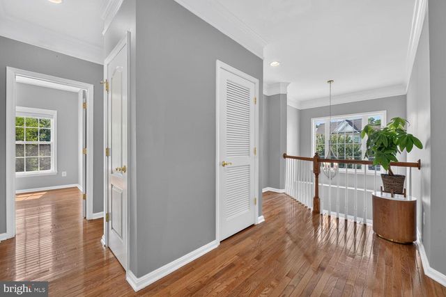 43314 FULLERTON ST, Ashburn, VA 20147