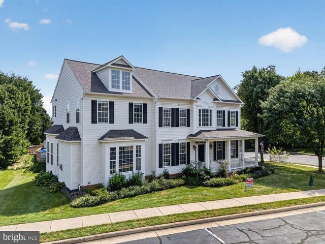 43314 FULLERTON ST, Ashburn, VA 20147