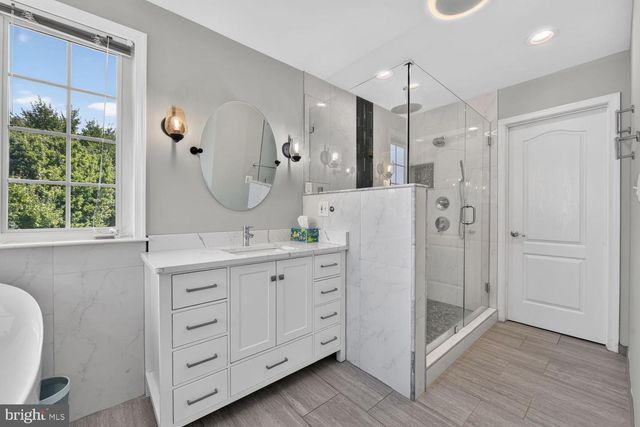43314 FULLERTON ST, Ashburn, VA 20147