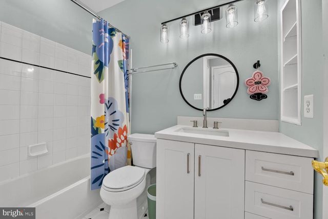 43314 FULLERTON ST, Ashburn, VA 20147