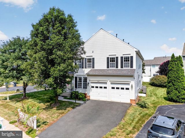 43314 FULLERTON ST, Ashburn, VA 20147